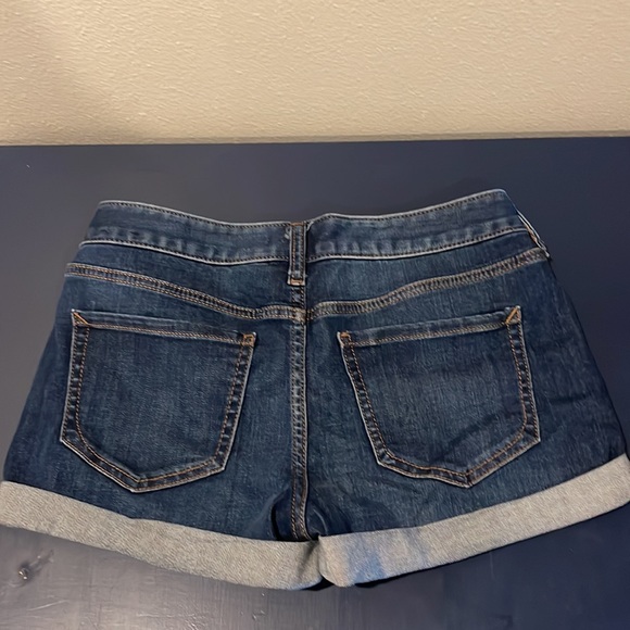Express shortie low rise dark jean shorts - Picture 5 of 5